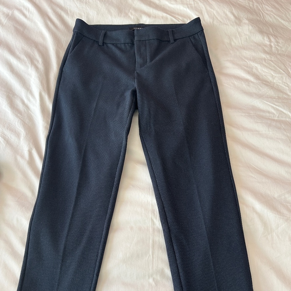 Liverpool navy blue dress pants in size 6